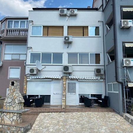 Apartments Michael & Petra , Omisalj, Insel Krk, Kroatien מראה חיצוני תמונה