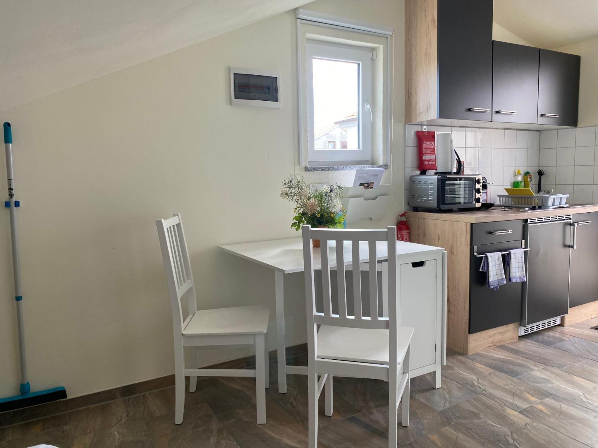 Apartments Michael & Petra , Omisalj, Insel Krk, Kroatien מראה חיצוני תמונה
